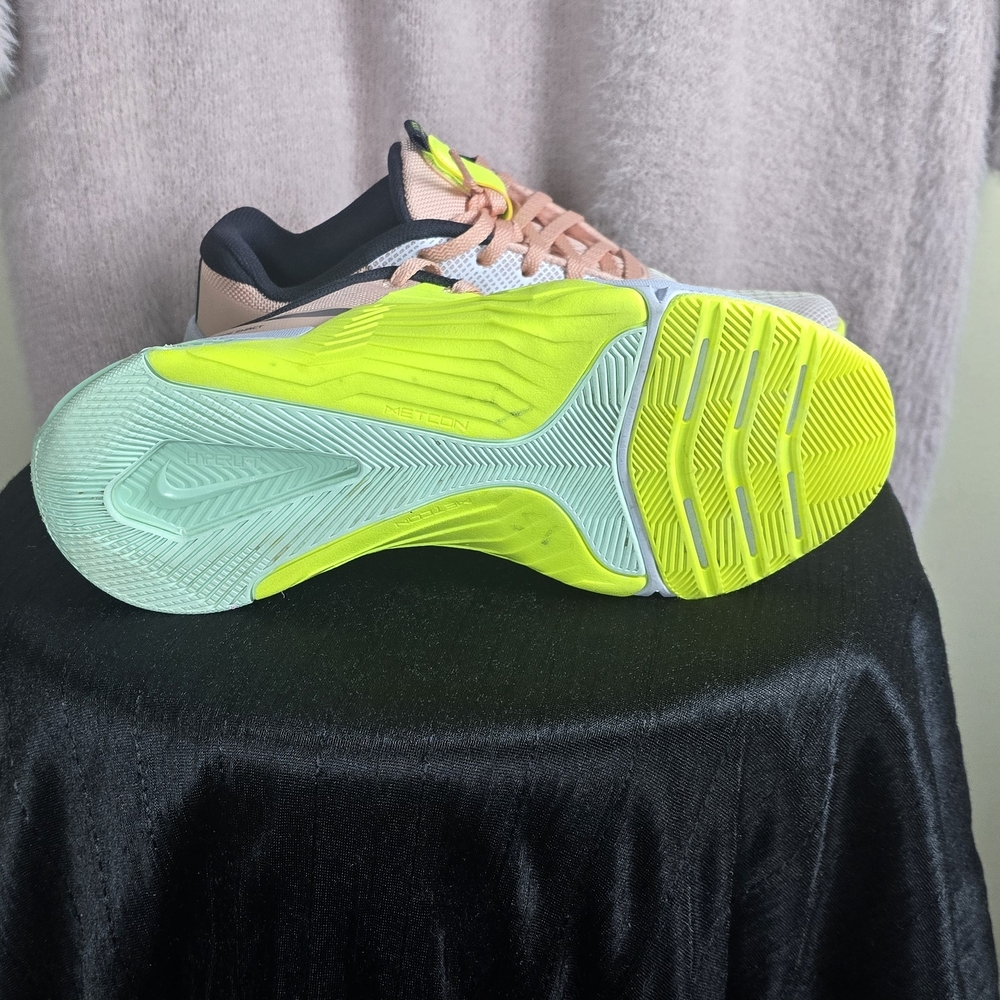Nike Women's Peach and Neon Yellow Athletic Shoes - Picture 6 of 10
